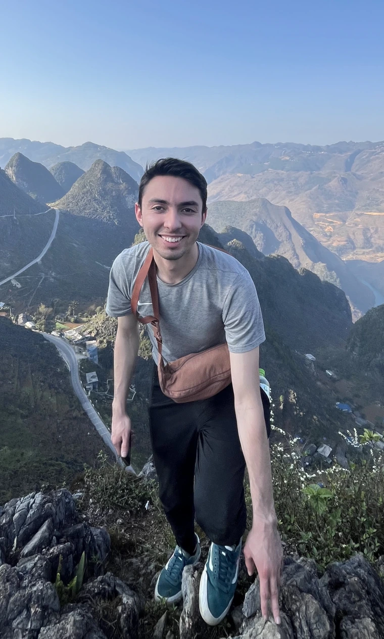 Rodrigo-De-La-Vega-photo